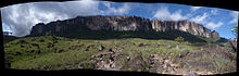 220px-Mount_Roraima.jpg