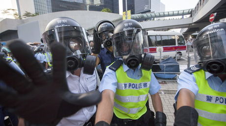 Manifestación democrática, reprimida en Hong Kong