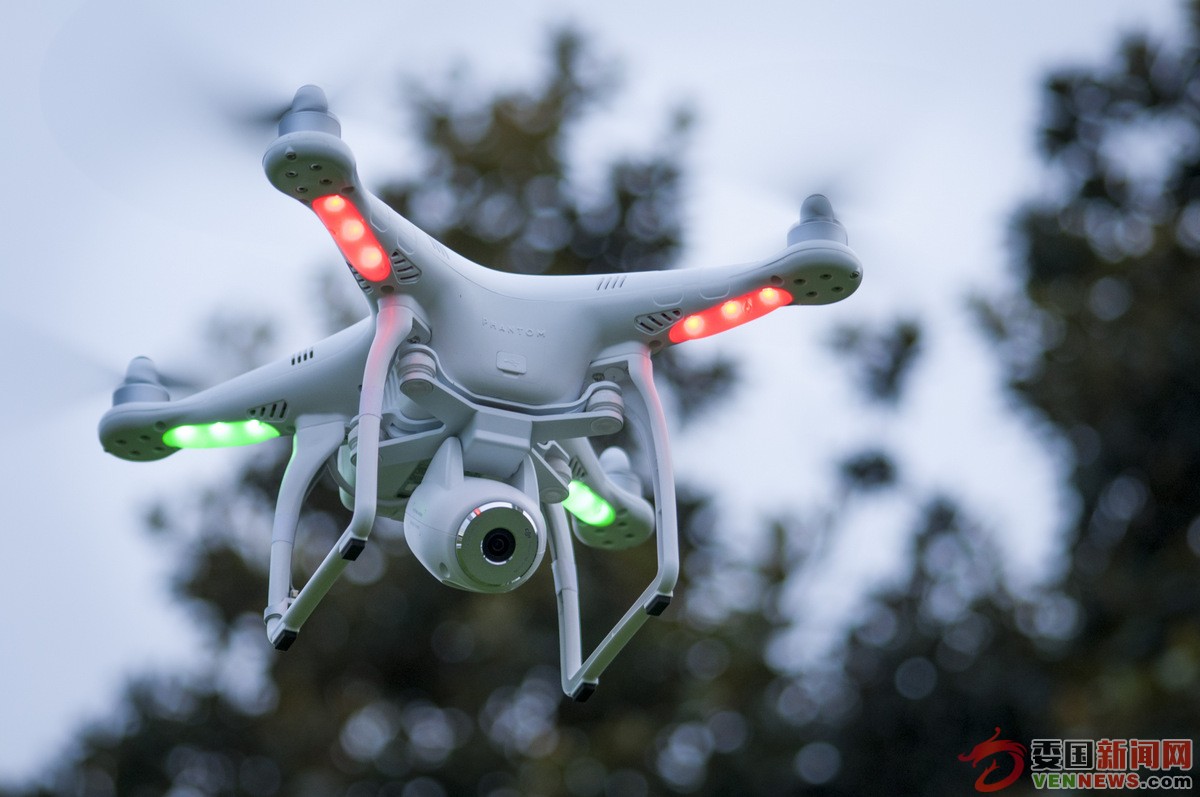 DJI-Phantom-2-Vision-006.jpg