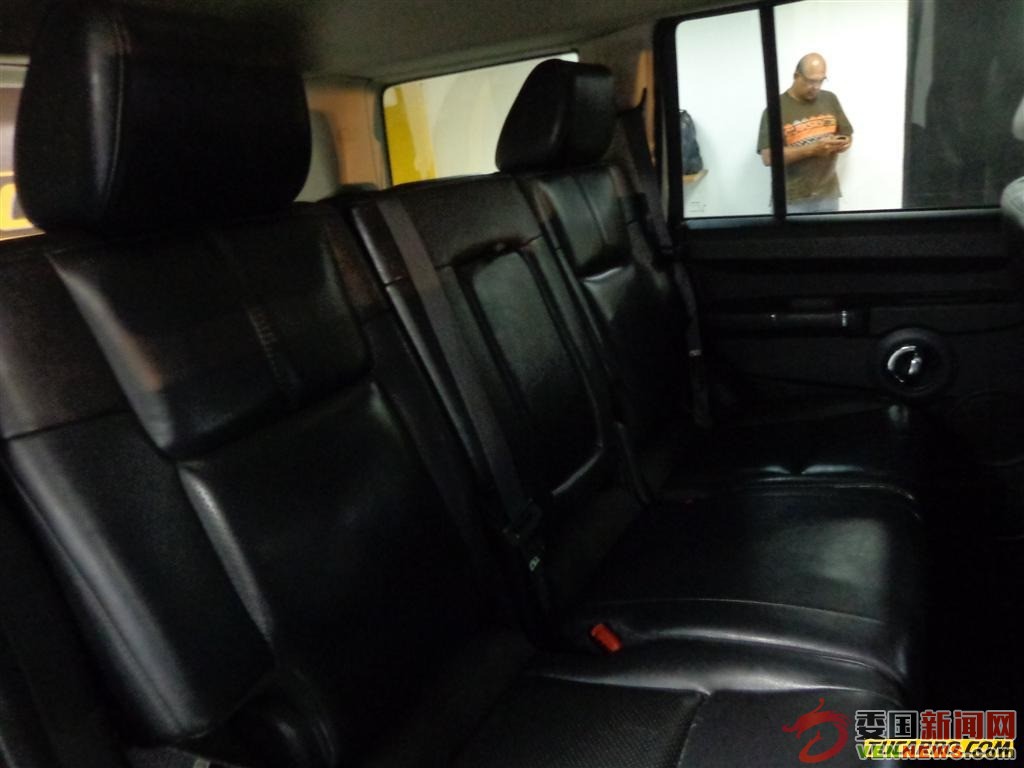 jeep-commander-203511-MLV20568051701_012016-F.jpg