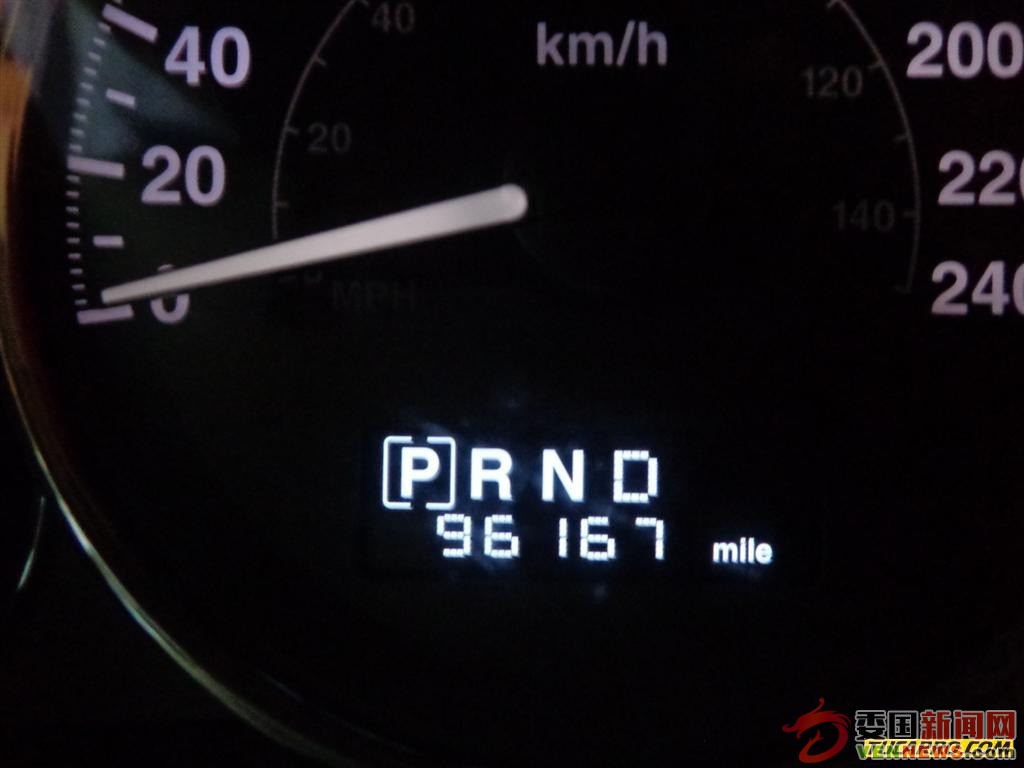 jeep-commander-614511-MLV20568050817_012016-F.jpg