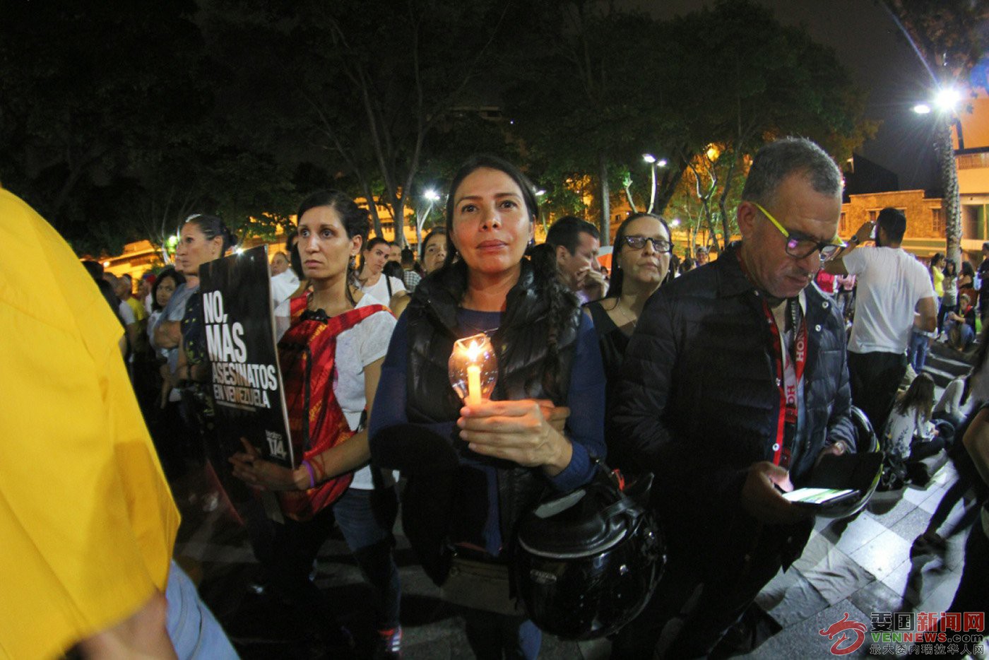 Vigilia_plaza_chacao_lapatilla36.jpg