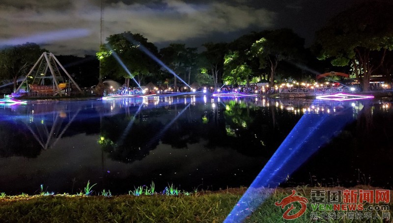 show-musical-y-de-luces-led-en-draculandia-60921.jpg
